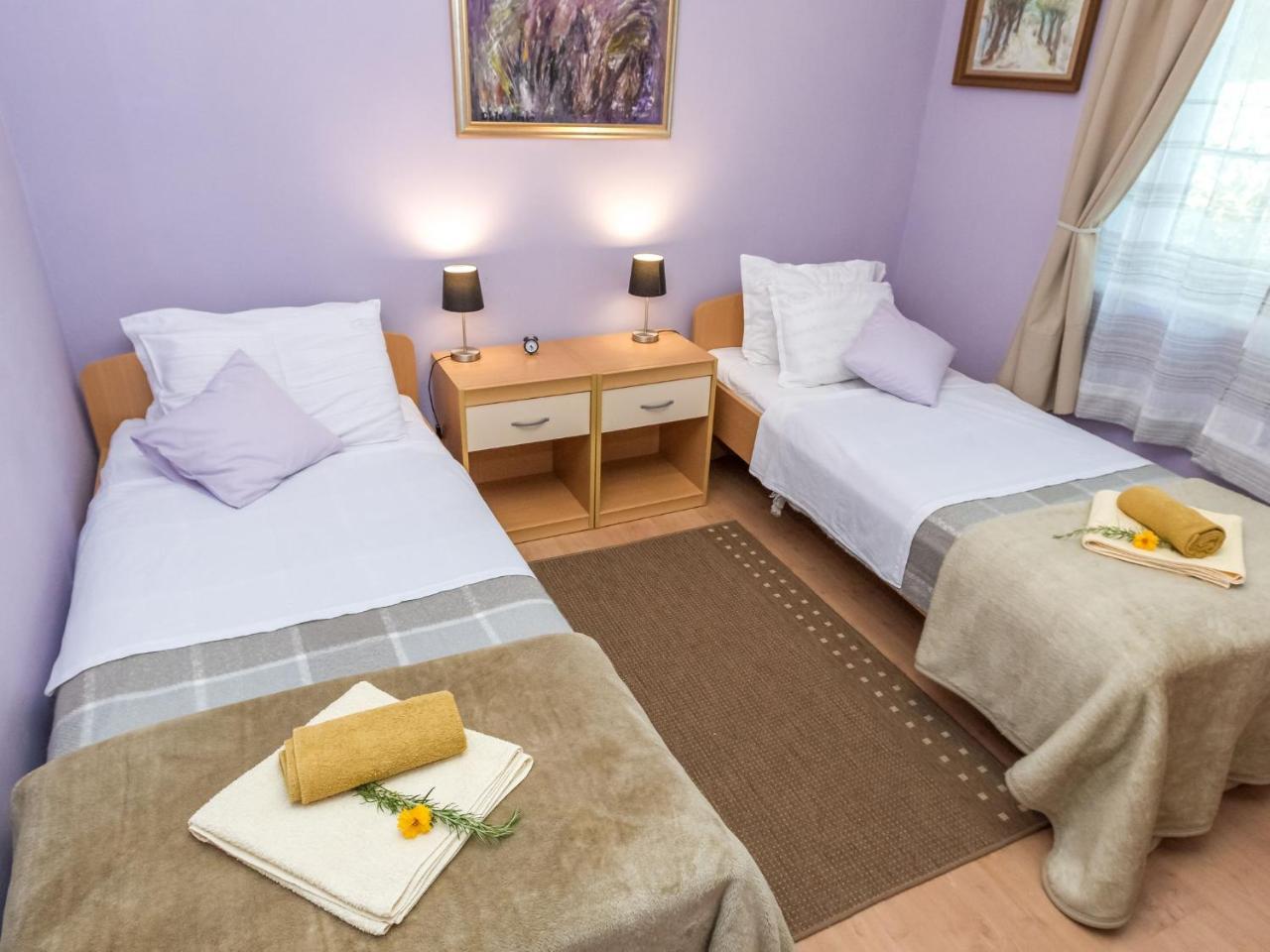 Spacious Holiday Home In Molat With Pool Brgulje Kültér fotó