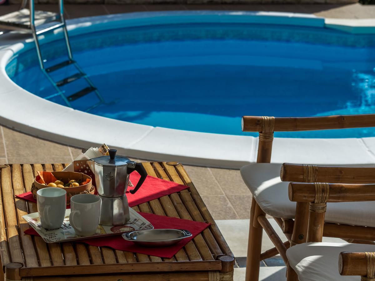 Spacious Holiday Home In Molat With Pool Brgulje Kültér fotó